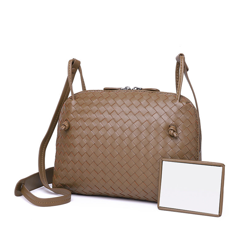 Women's Trendy Handmade Woven Fashionable Shell Crossbody Bags
