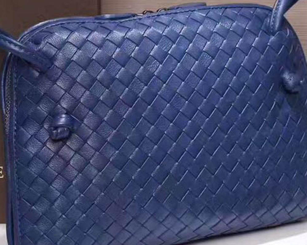 Women's Trendy Handmade Woven Fashionable Shell Crossbody Bags