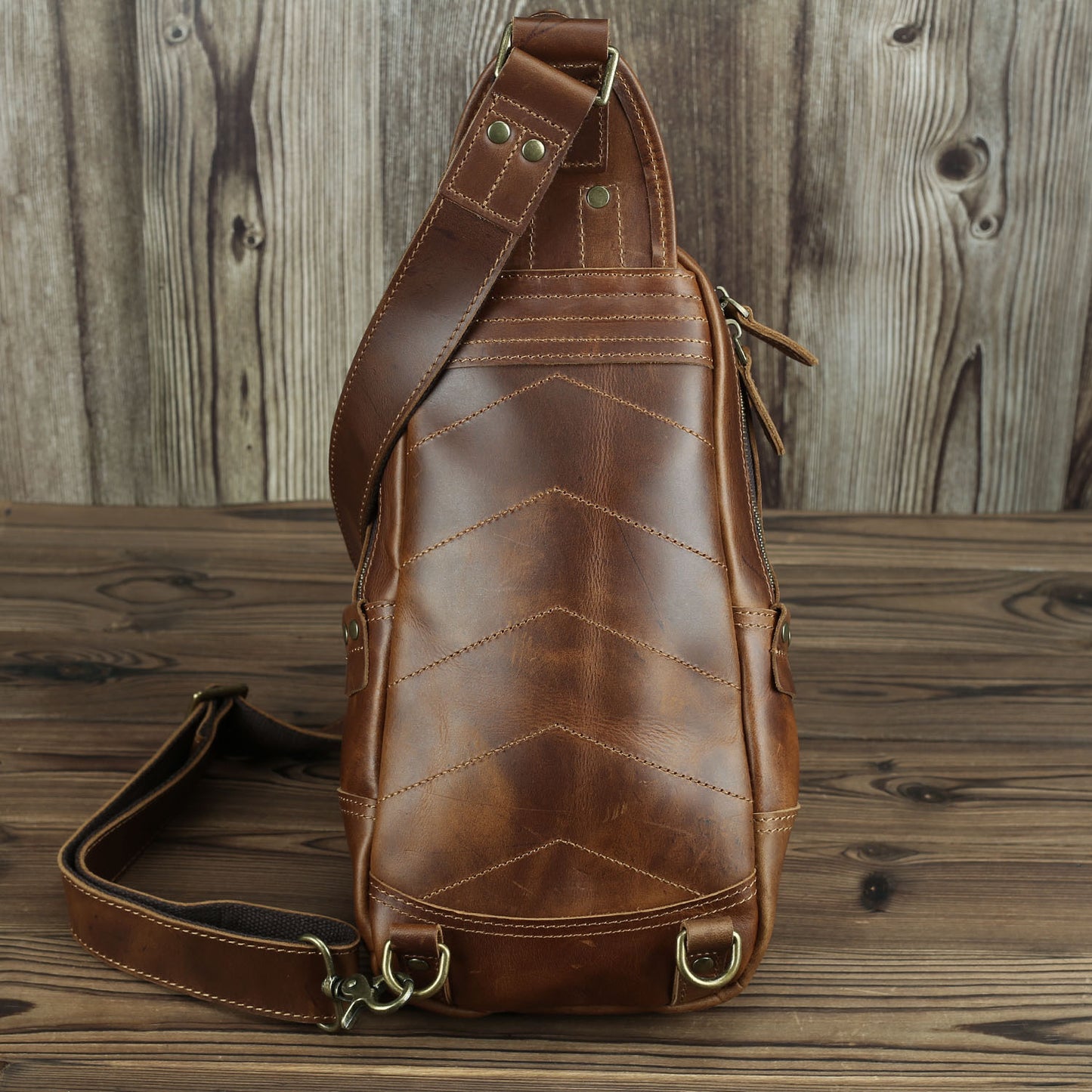 Men's Large Capacity First Layer Cowhide Retro Men's Chest Bags