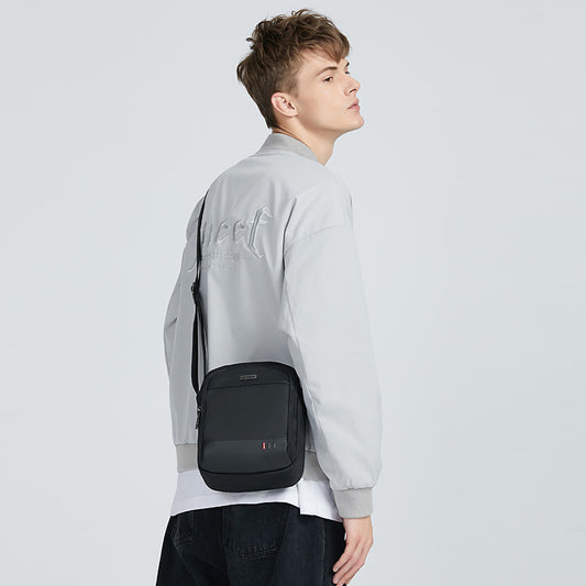 Men's Korean Simple Leisure Lightweight Multifunctional Bags