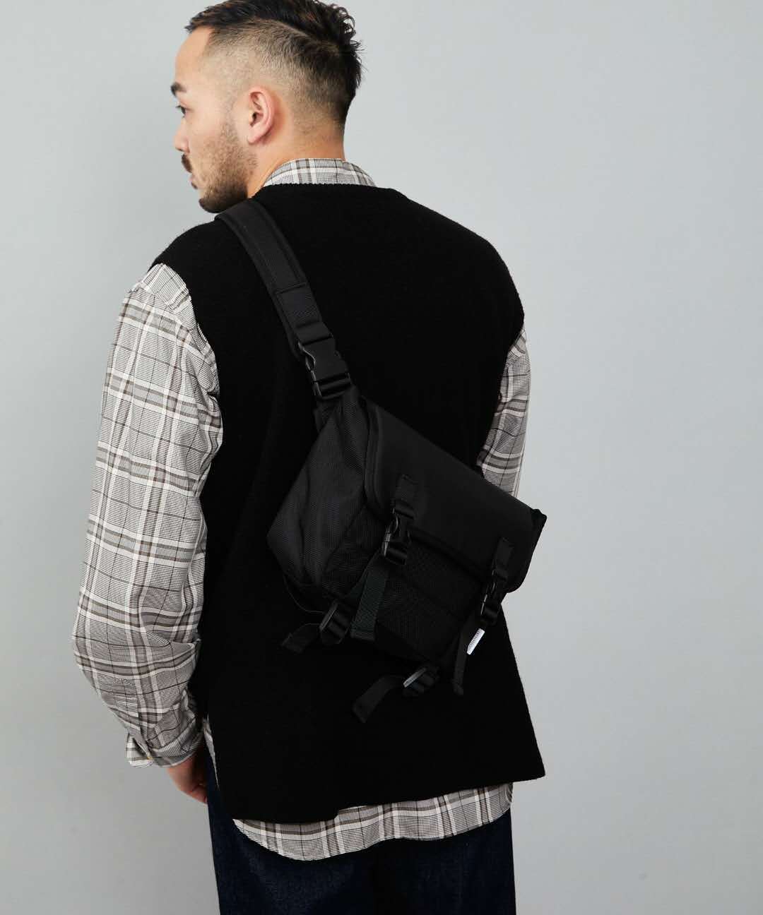 Men's Innovative Black Male Shopping Printing Men's Messenger Bags
