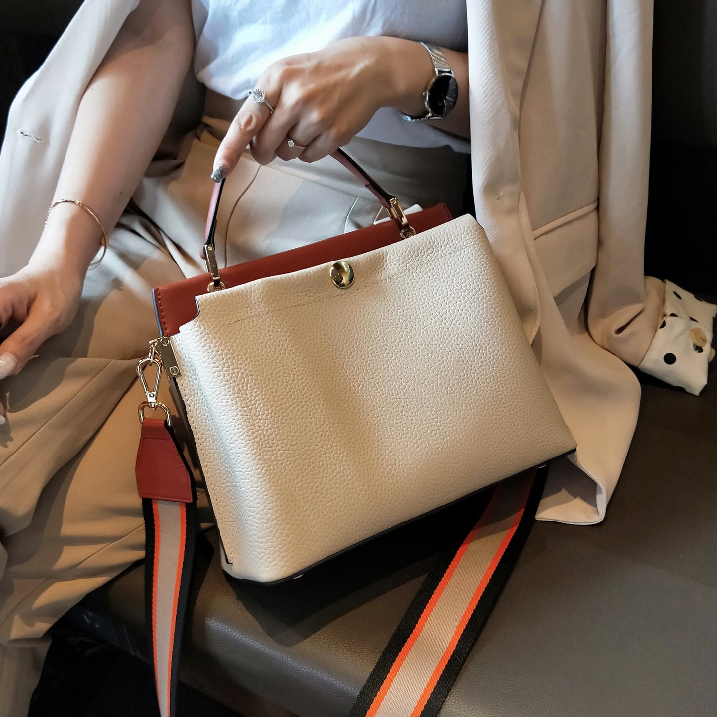 Women's Cow Leather Large Capacity Soft Cowhide Handbags