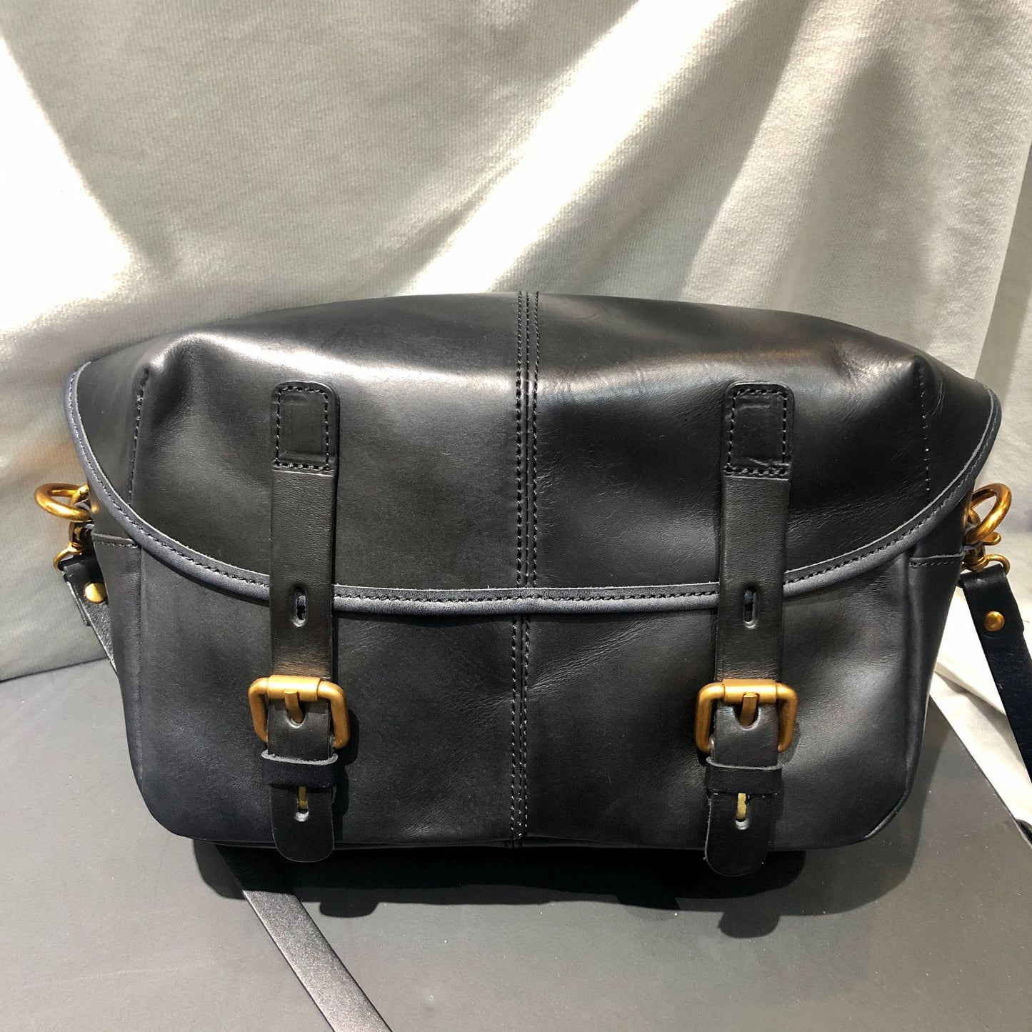 Women's & Men's & First Layer Leather Vintage American Men's Messenger Bags