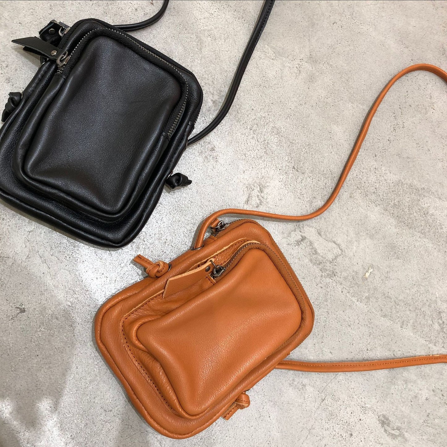 Vintage Genuine Leather Handmade First Layer Cowhide Mobile Shoulder Bags