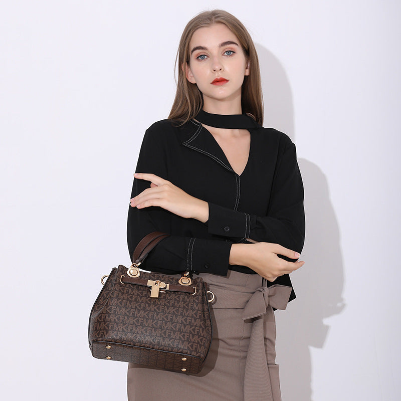 Women's Fashionable Letter Printing Kelly Platinum Contrast Bags