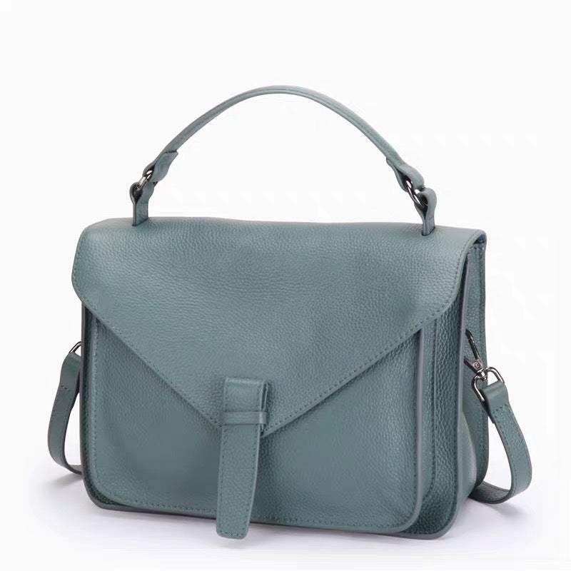 Portable Vintage Large Capacity First Layer Shoulder Bags