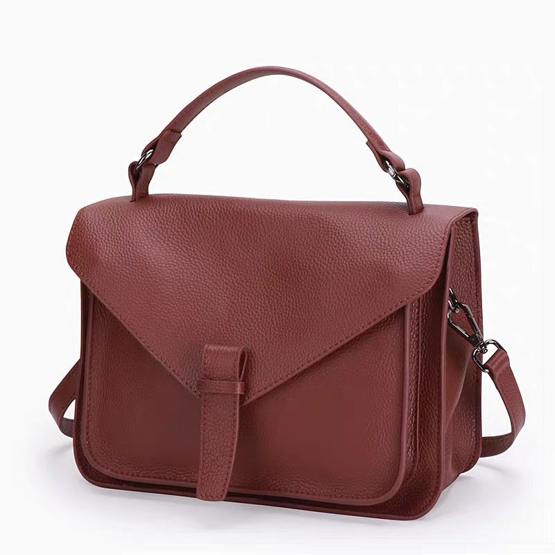Portable Vintage Large Capacity First Layer Shoulder Bags