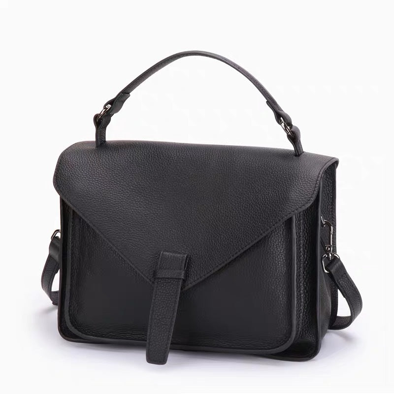 Portable Vintage Large Capacity First Layer Shoulder Bags