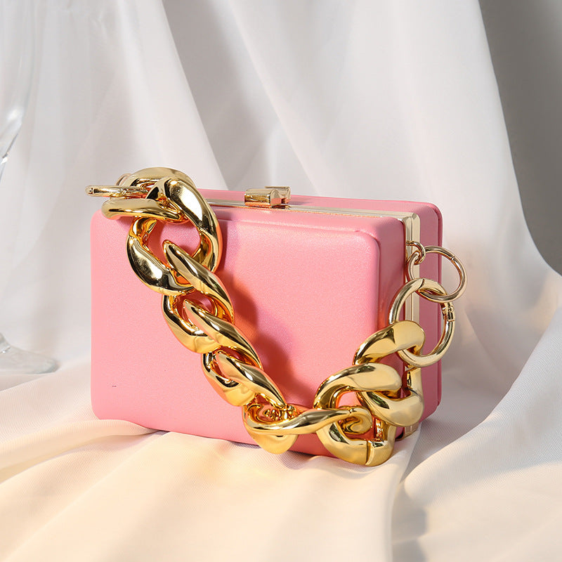 Women's Trendy Pretty Fashion Elegant Chain Handbags