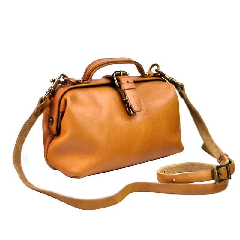 Women's Leather Retro Gold Mouth Doctor Art Bags