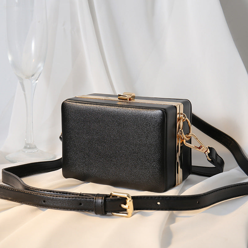 Women's Trendy Pretty Fashion Elegant Chain Handbags
