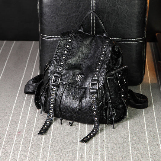 Women's Rivet Fashion Washed Leather Trendy Backpacks