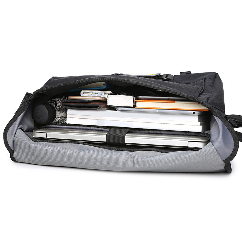 Men's Trendy Leather Tooling Motorcycle Mechanical Style Men's Messenger Bags
