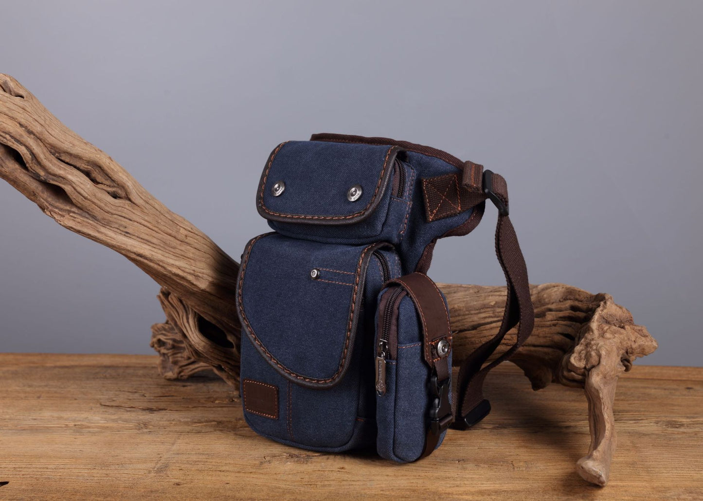 Men's Retro Vertical Model In Shape Zipper Men's Messenger Bags