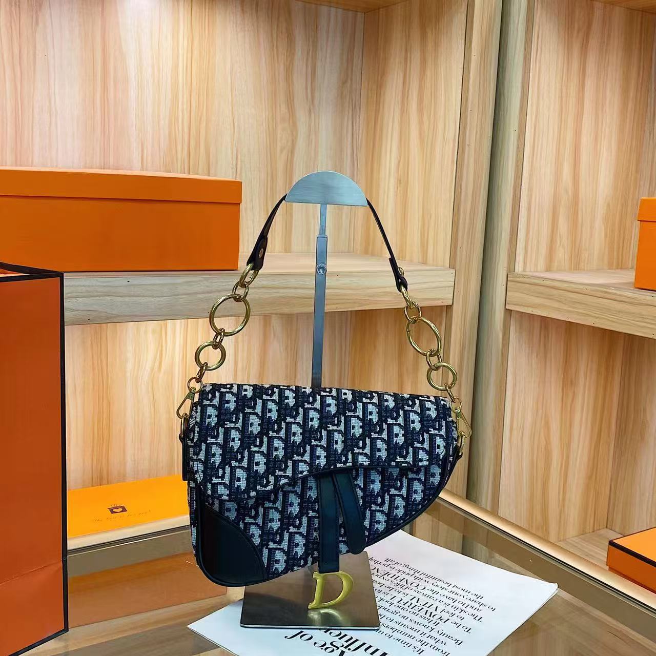 Women's Underarm Trendy Vintage Saddle Portable Embroidery Crossbody Bags
