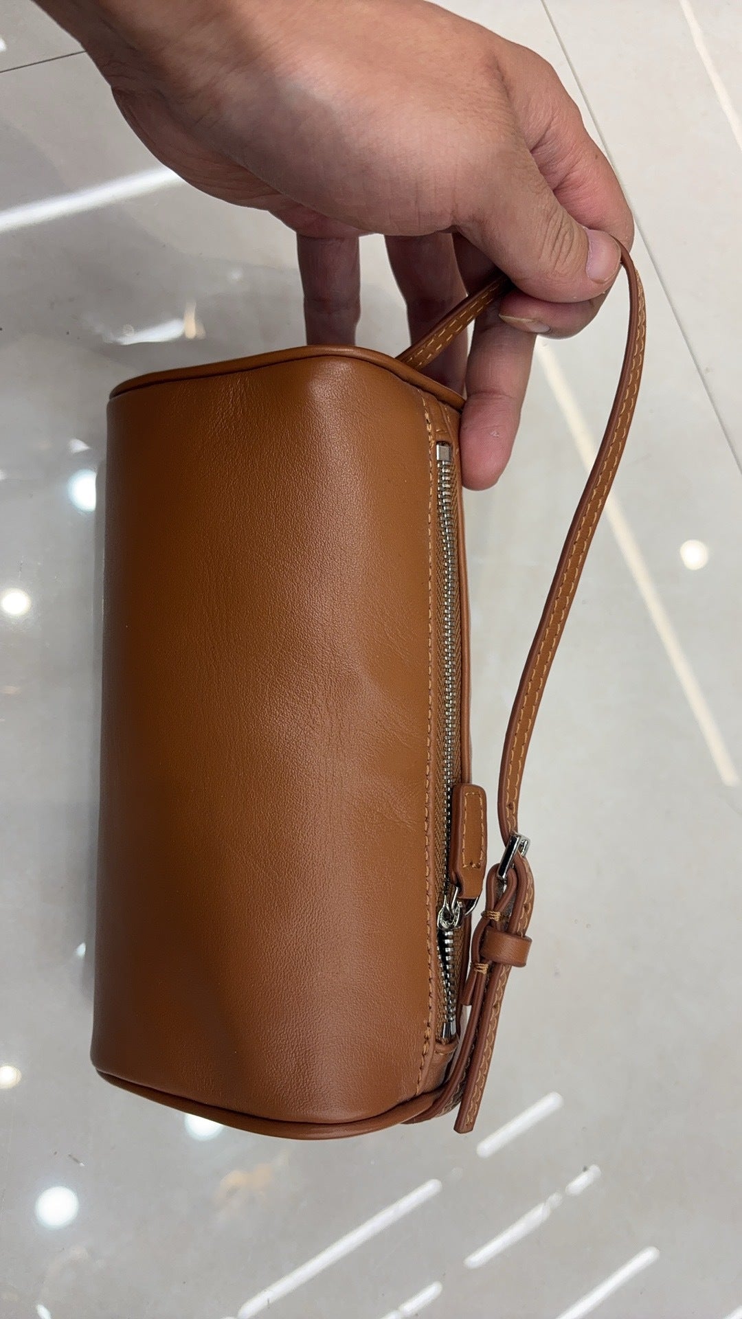 Women's Layer Cowhide Niche Designer High-grade Cylinder Handbags