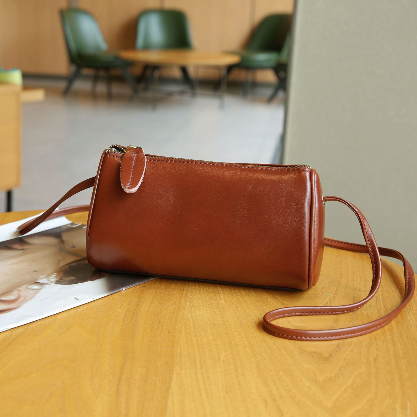 Women's Vegetable Tanned Fashionable Summer Top Layer Shoulder Bags