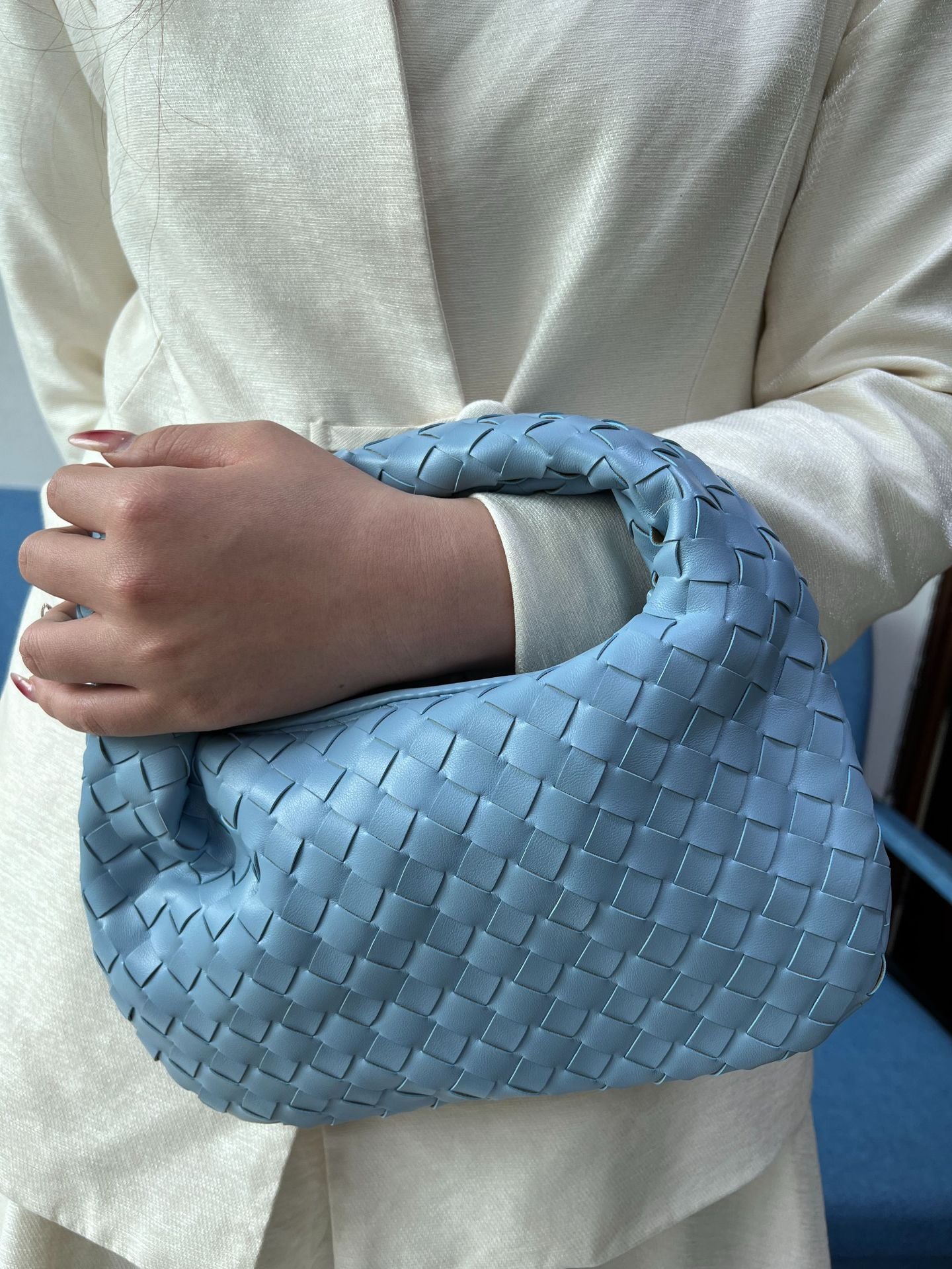 Knotted Hand-woven Horn Portable Dumpling Lot Handbags