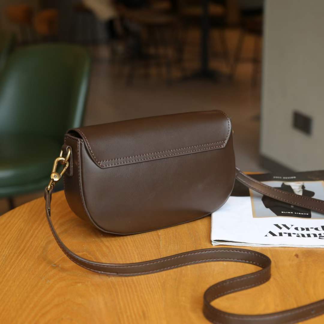 Trendy Saddle Genuine Leather Commute Retro Shoulder Bags