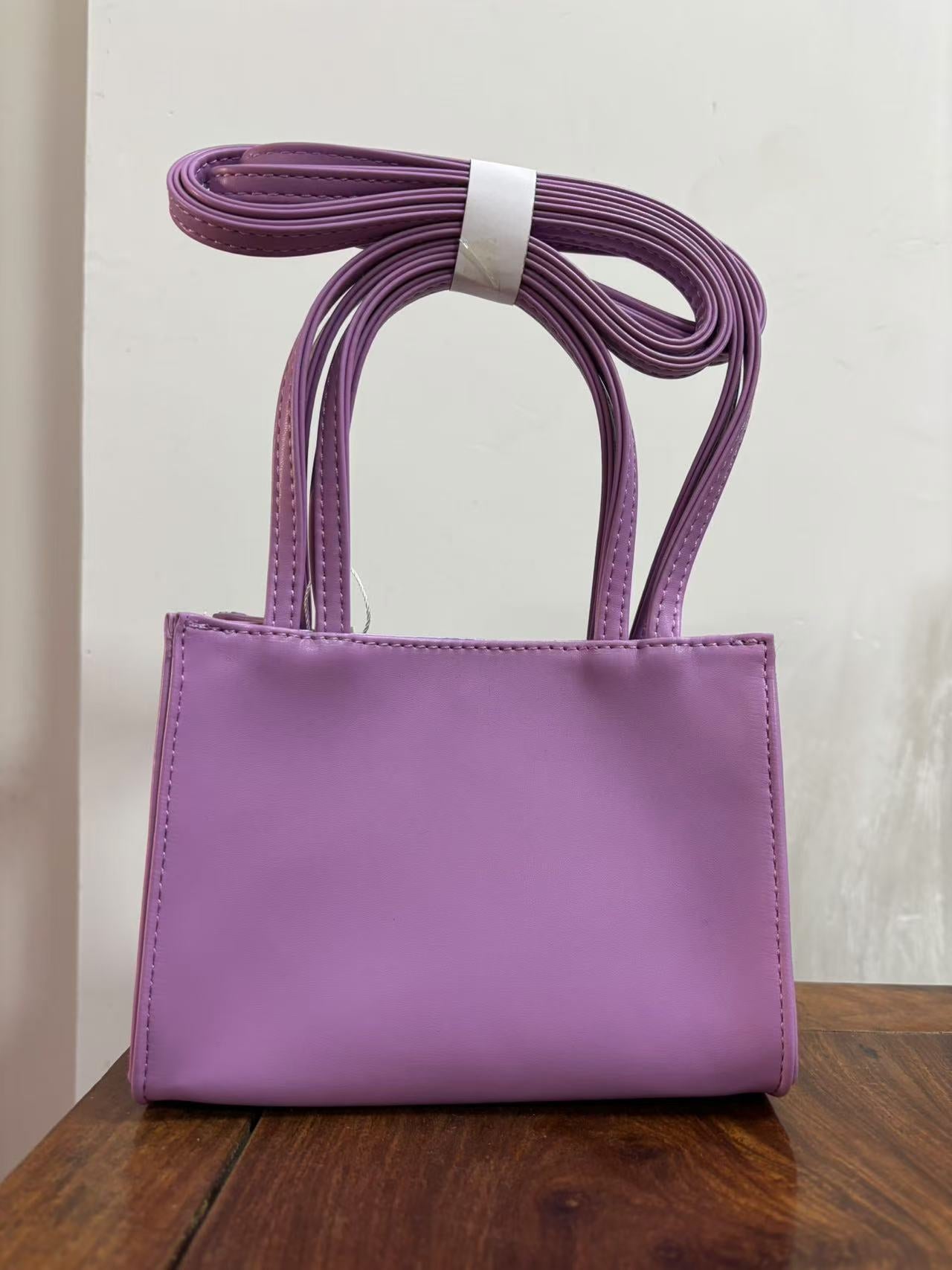 Women's Niche Three-dimensional Embossed Letter Simplicity Bags