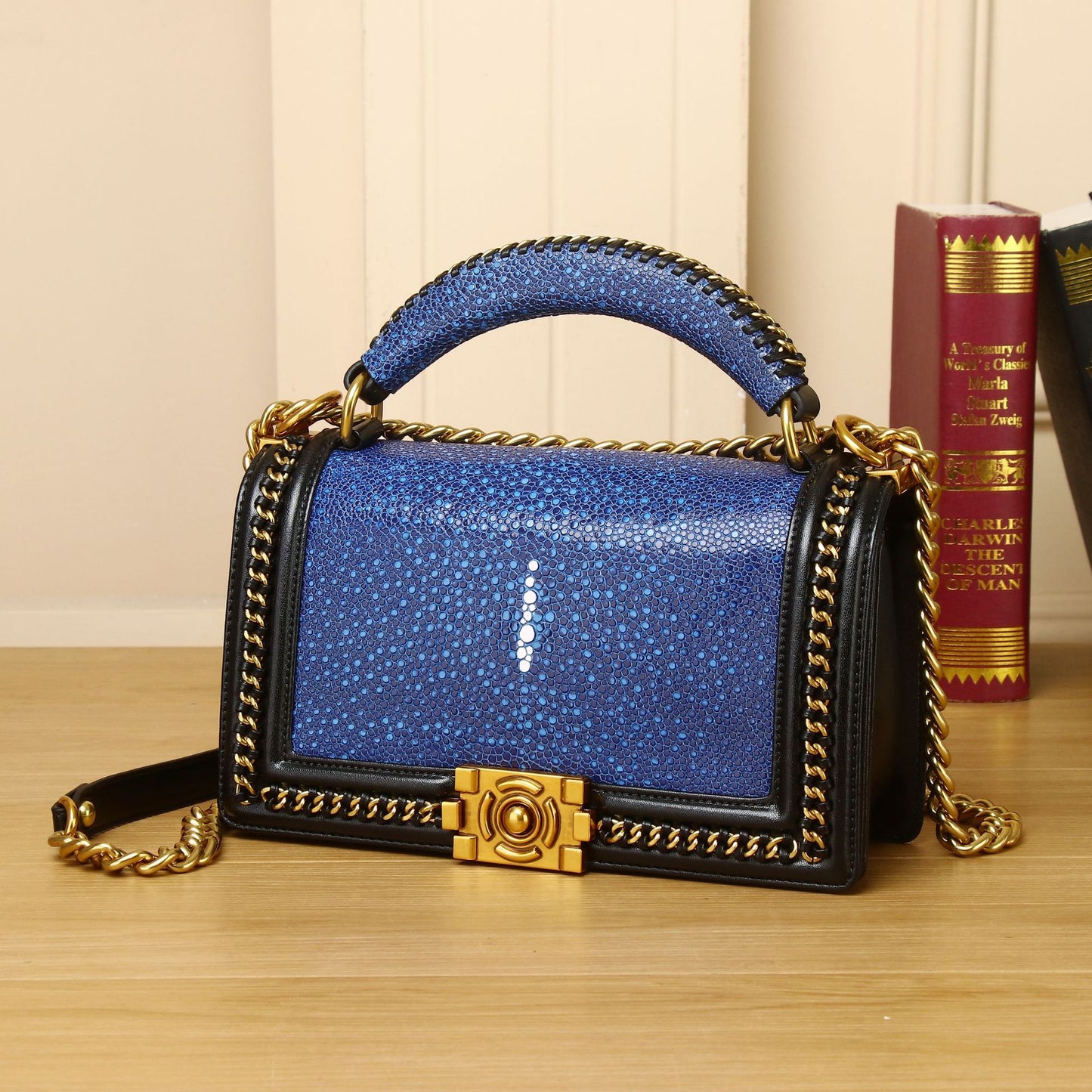 Women's Pearl Fish Embossing Hot Mom Classic Crossbody Bags