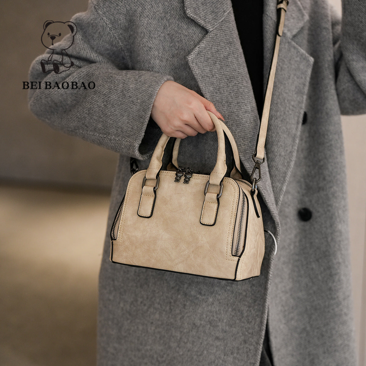 Source Retro Textured Street City Leisure Shoulder Bags