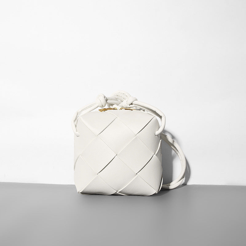 Pretty Fashion Woven Box Diamond Style Shoulder Bags