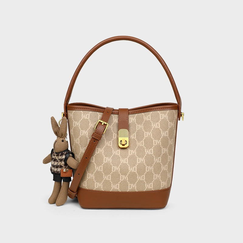 Women's Cool Summer High-grade Hand-held Commuter Crossbody Bags