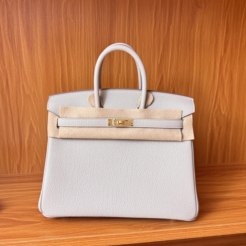 Women's First Layer Cowhide Large Capacity Genuine Leather Lychee Handbags