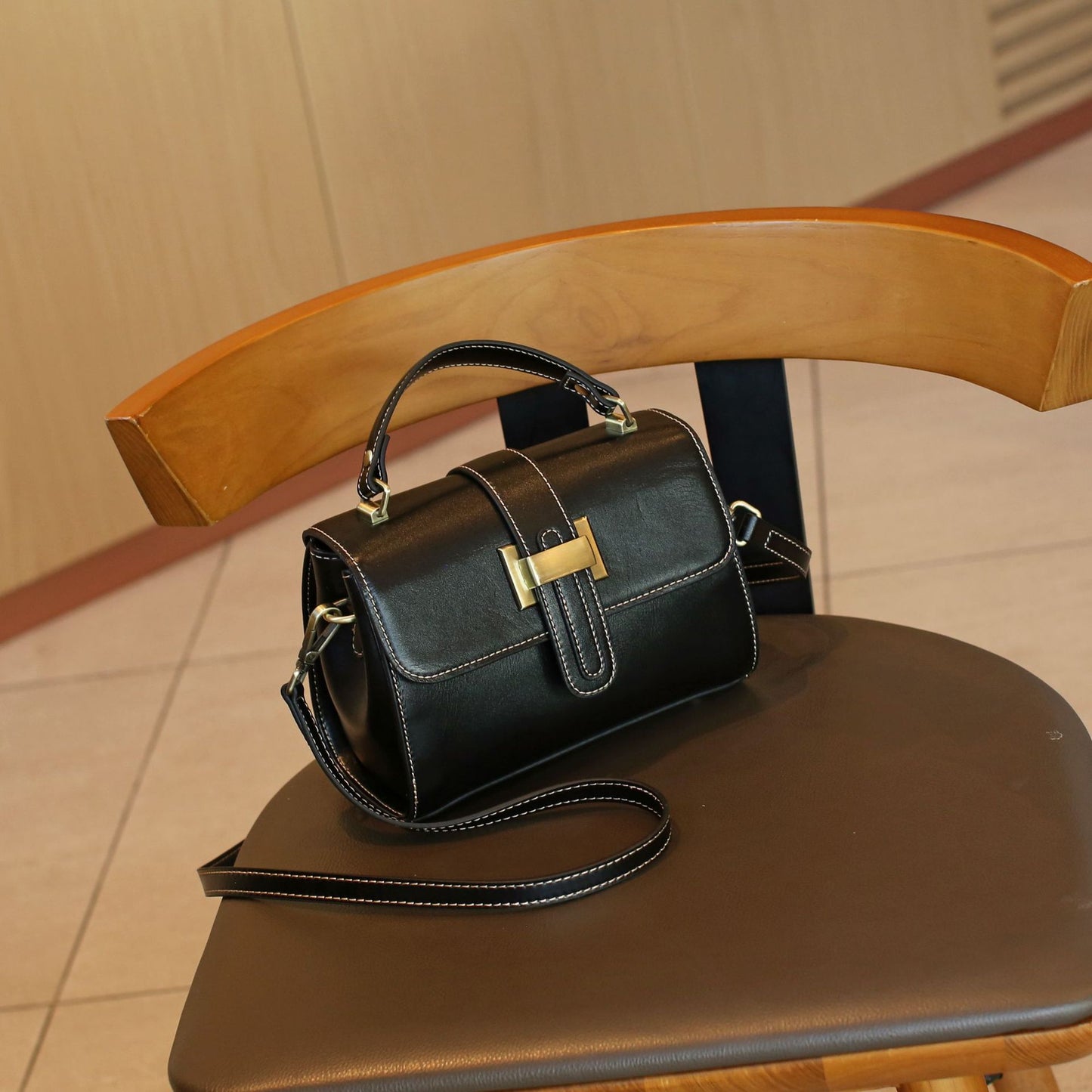 Women's Vegetable Tanned Leather Cowhide Simple Stylish Bags