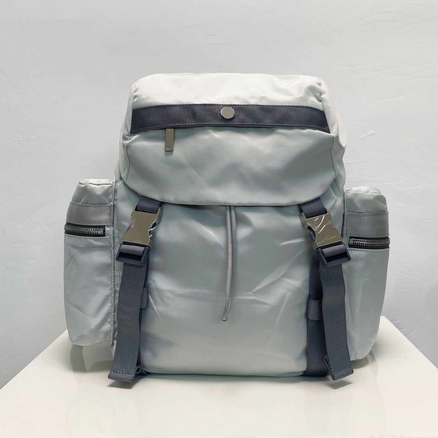 Women's Yoga Simple Fashion High-grade Nylon Material Lightweight Backpacks