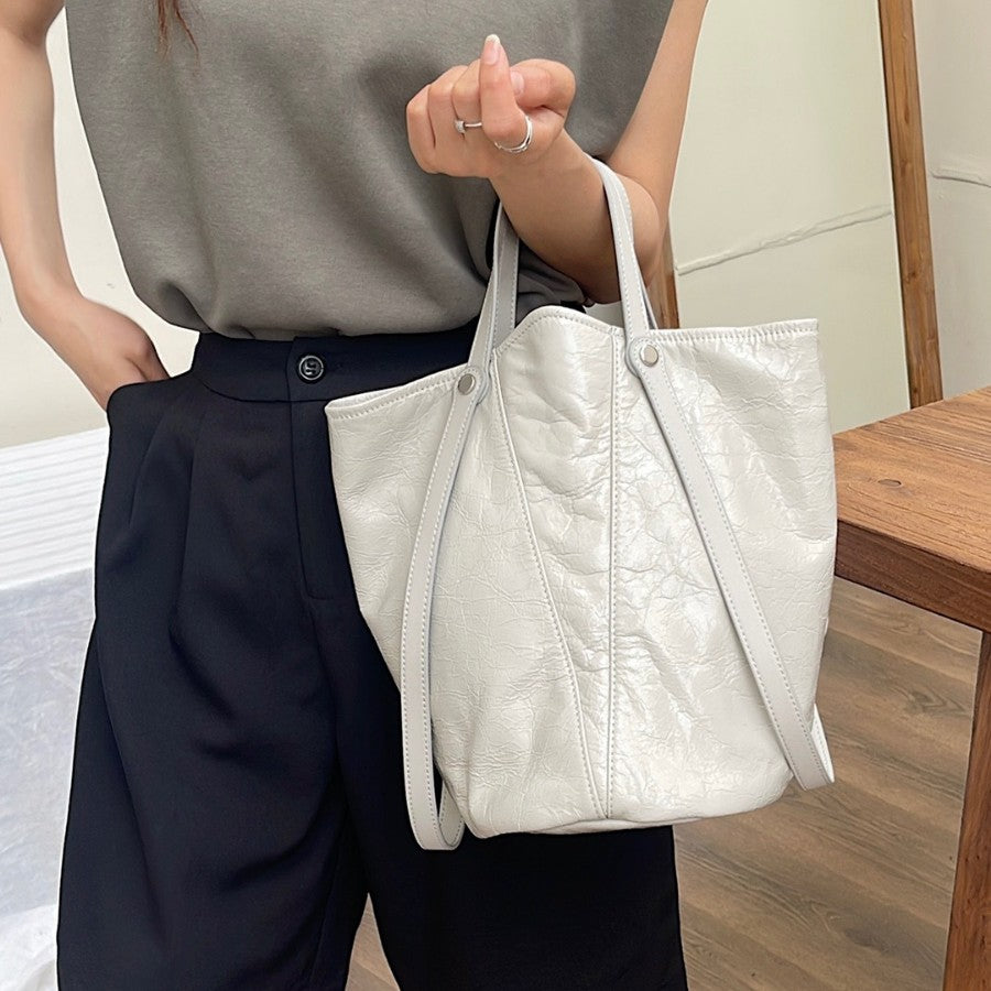 High-grade Oil Wax Cowhide Simple Underarm Bucket Bags