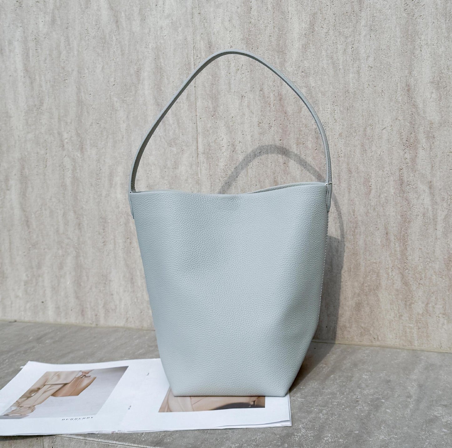 Women's First Layer Cowhide Niche High-grade Large Shoulder Bags