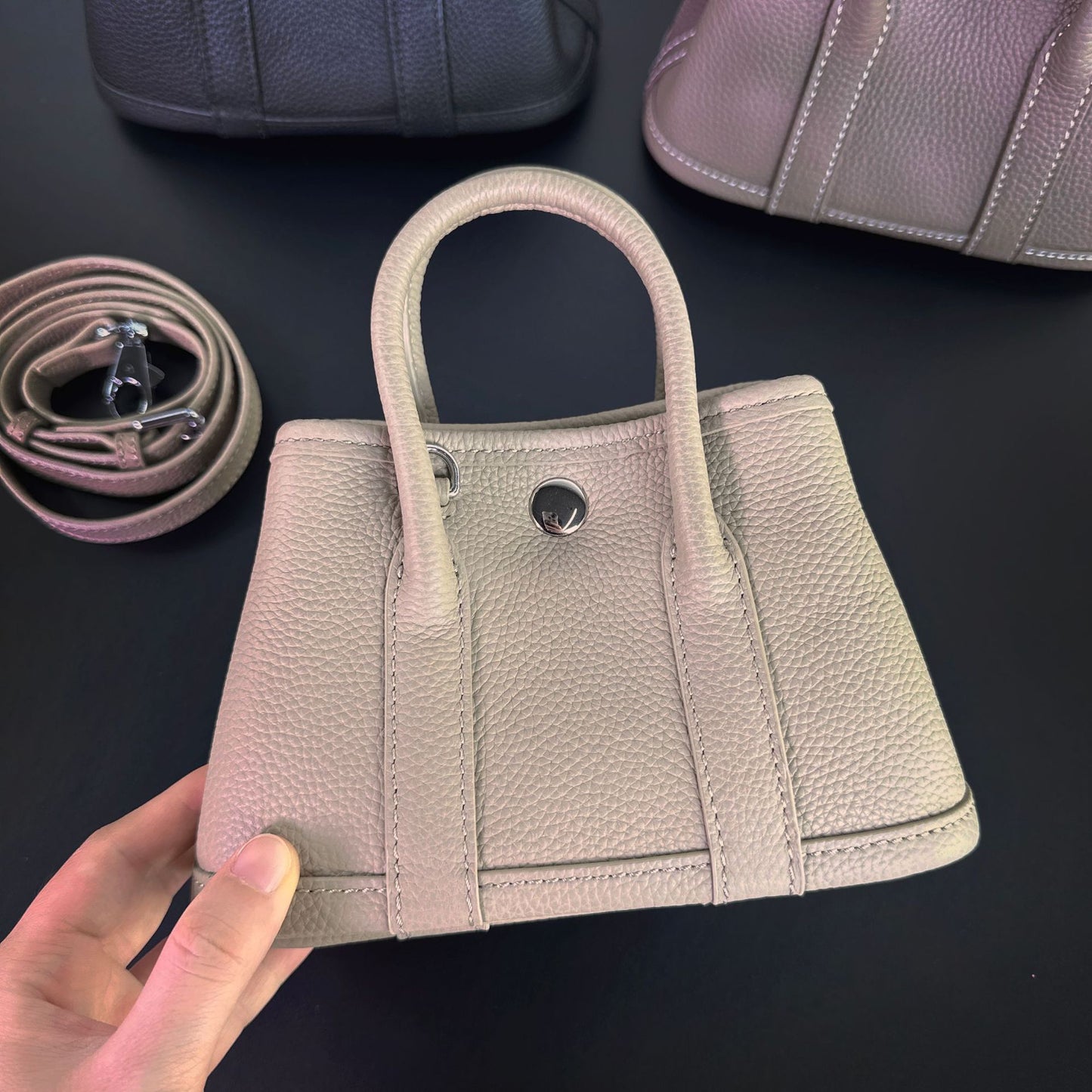 Women's Cowhide Lychee Pattern Mini Portable Fashionable Handbags