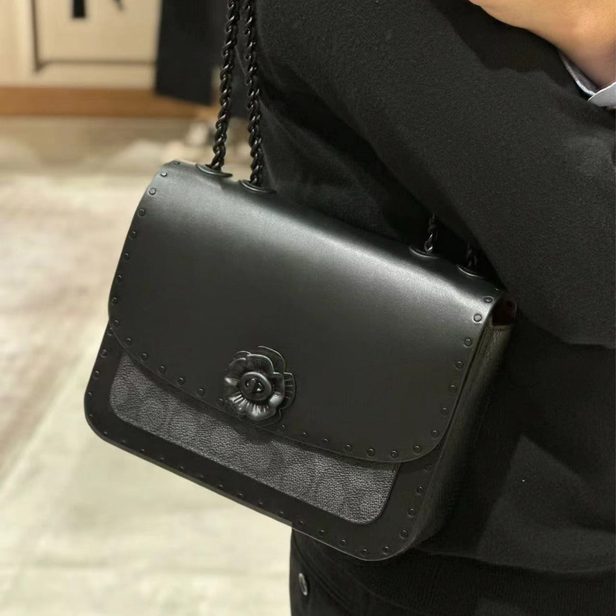 Graceful Charming Ole Rivet Camellia Chain Small Square Bags