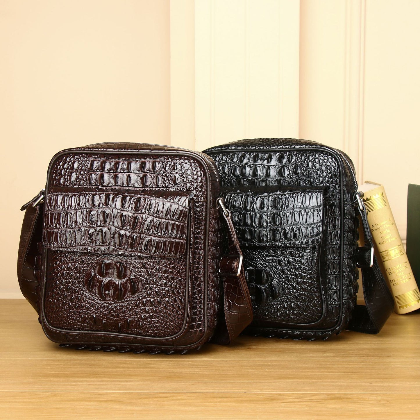 Men's Glamorous Crocodile Pattern Business Fashion Men's Messenger Bags