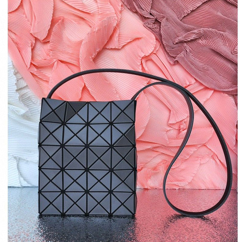 Women's Original Limited Box Diamond Pattern Mobile Crossbody Bags