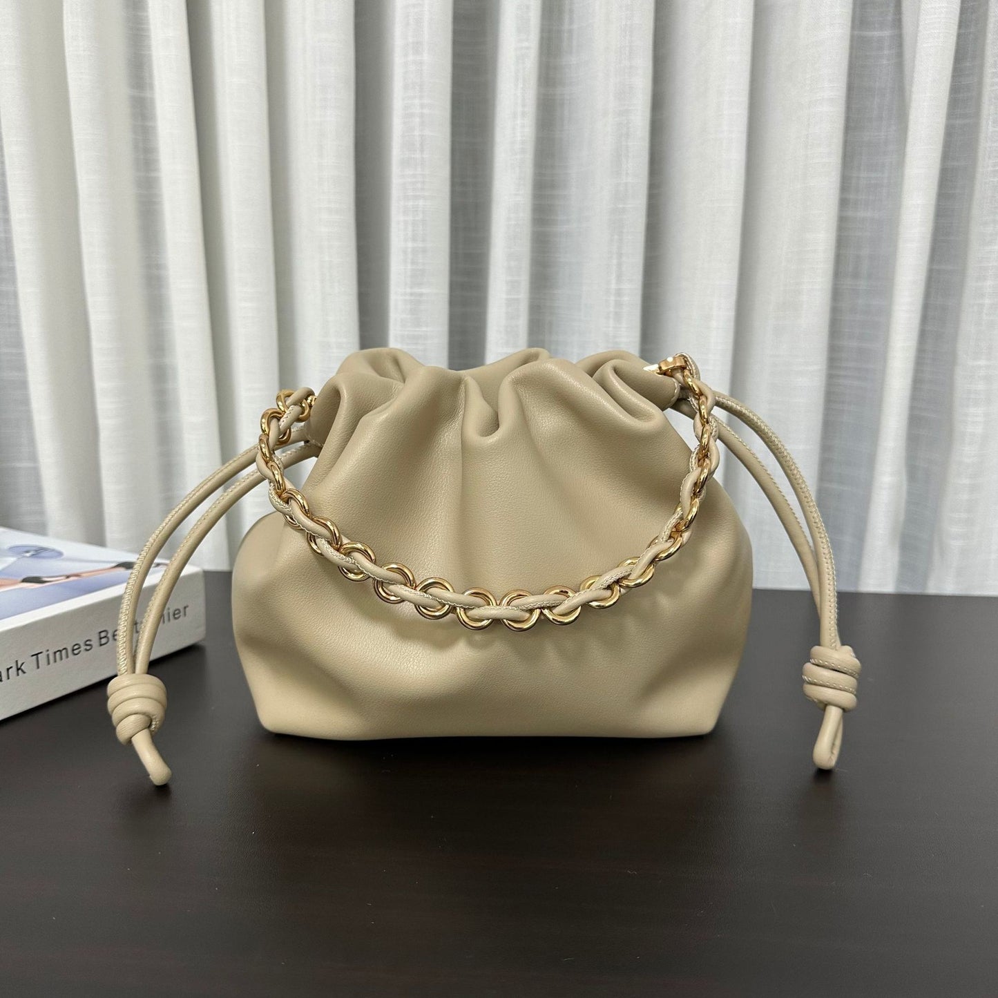 Women's Genuine Leather Lucky Drawstring Simple Cloud Crossbody Bags