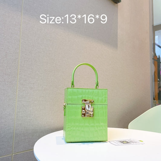 Women's Snake Pattern Chain Box Portable Shoulder Bags