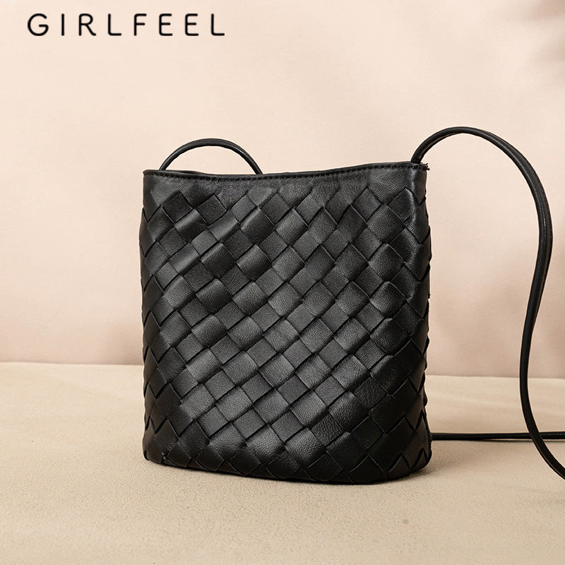 Women's Sheepskin Woven Genuine Leather Design Trendy Crossbody Bags