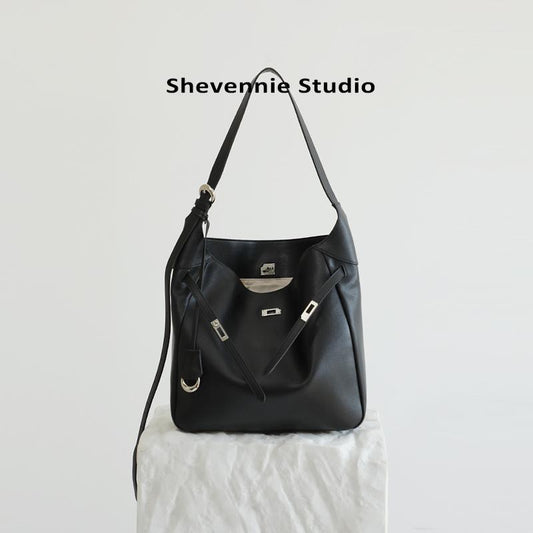 Long-term Practical Cowhide Large Capacity Underarm Bucket Bags