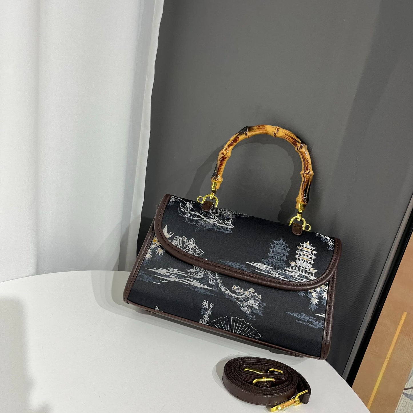 Women's Elegant Chinese Style Retro Pattern Yarn Handbags