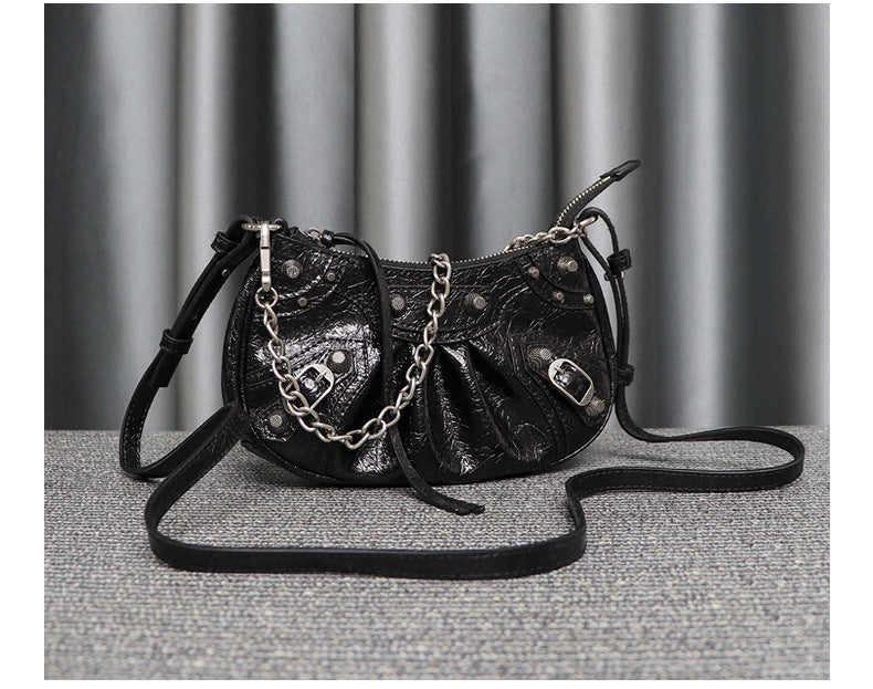 Motorcycle Female Street Hot Chain Rivet Oil Armpit Bags