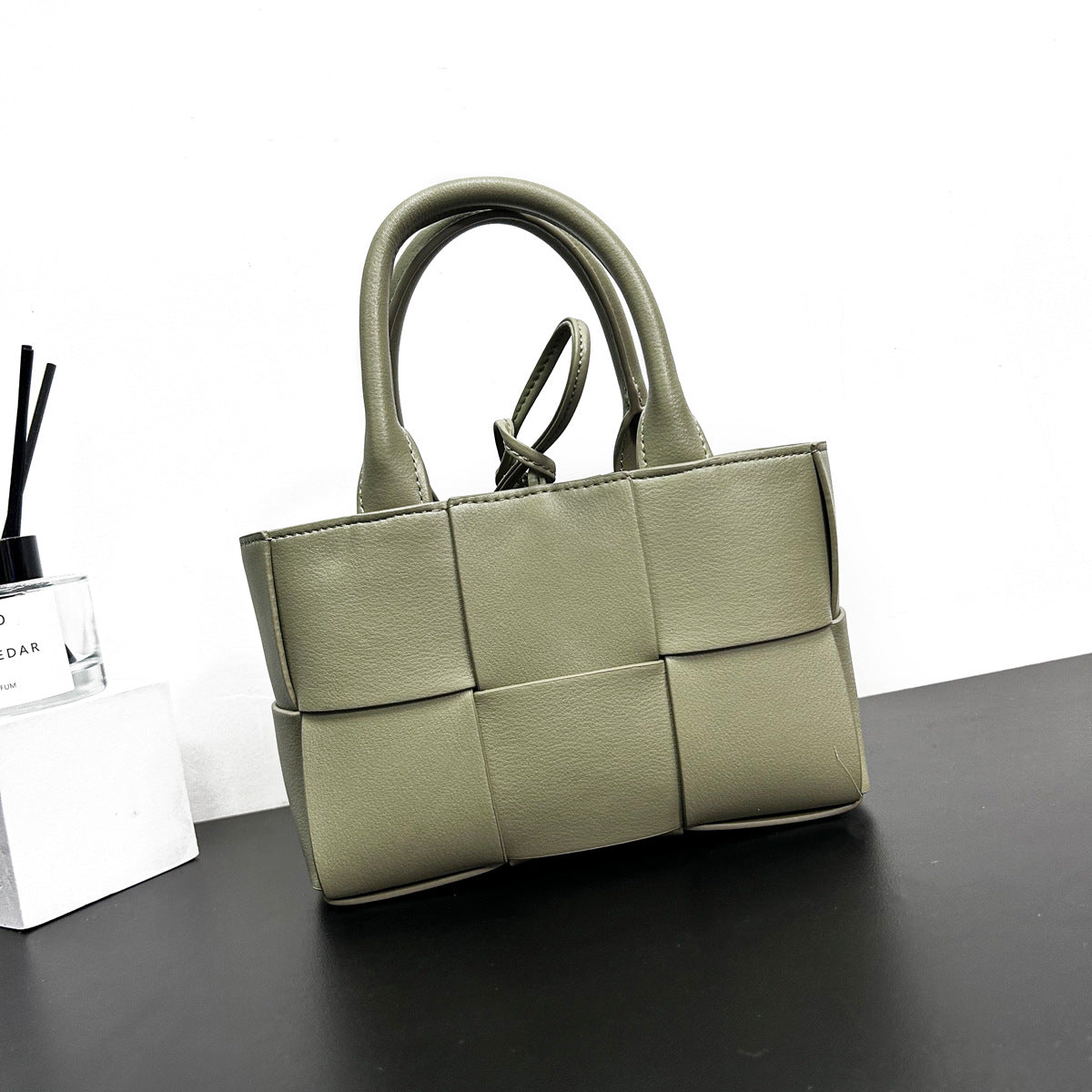 Women's Texture Big Woven Simple Fashion Large Shoulder Bags