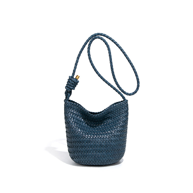 Women's French Style Retro Hand-woven Large Capacity Bucket Bags