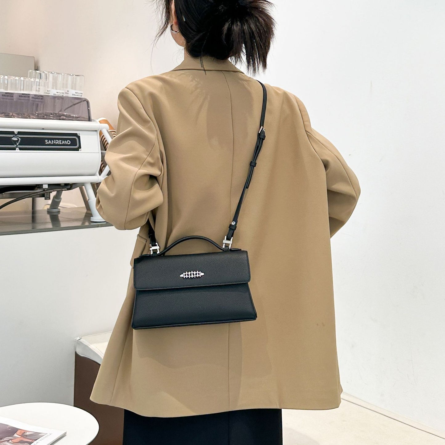 Women's Litchi Pattern First Layer Cowhide Commuter Handbags