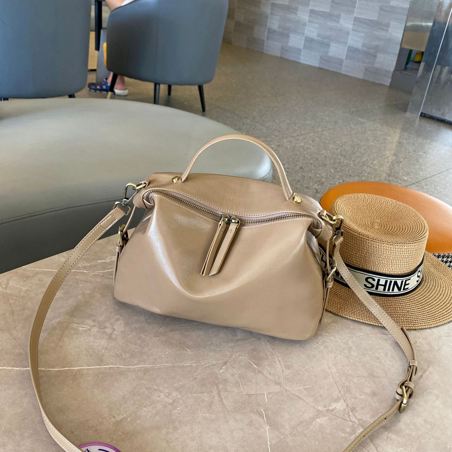 Women's Vegetable Tanned Leather Cowhide Minority Simple Zipper Dumpling Crossbody Bags