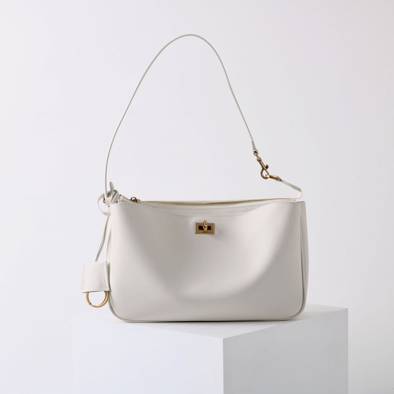 Women's First Layer Cattlehide Leather Fashion Advanced Shoulder Bags