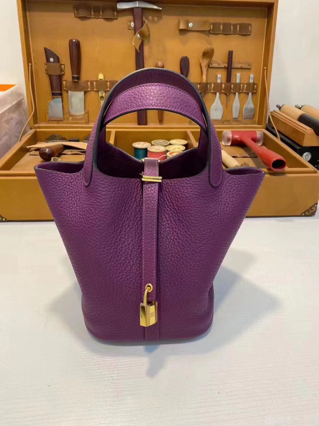 Women's Vegetable Basket Cowhide Handmade Wax Line Handbags