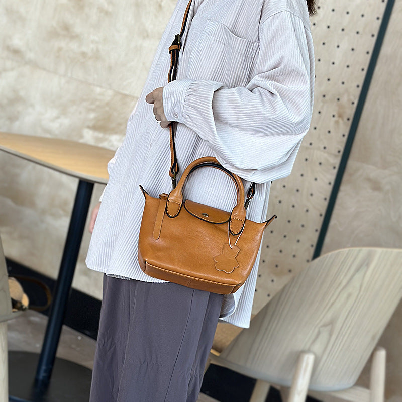 Women's Vegetable Tanning Leather Portable Dumpling Mini Bags
